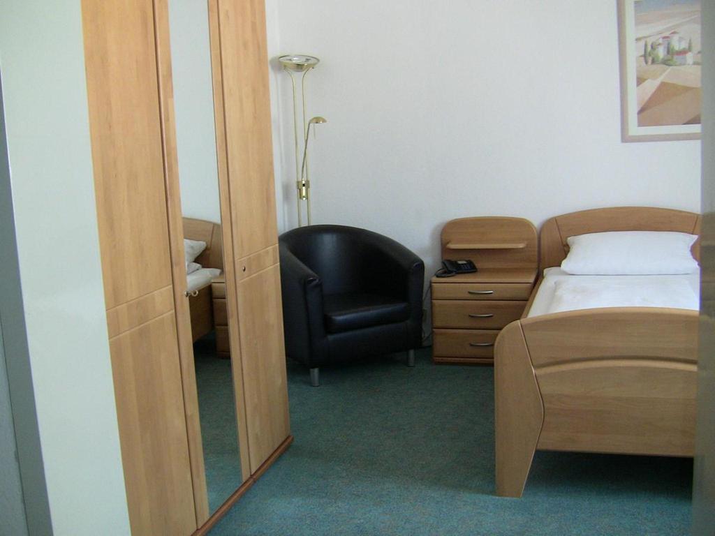 Hansa-Hotel Neuss Room photo